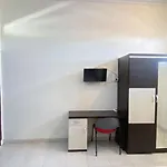Reddoorz Syariah @ Jalan Jendral Sudirman Pekanbaru